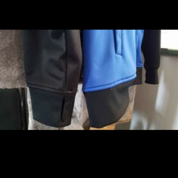 Sweatshirt Ride - Picture 3 of 5